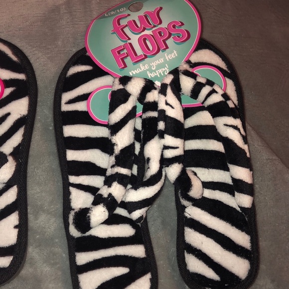 Fur Flops house slippers - Picture 3 of 3